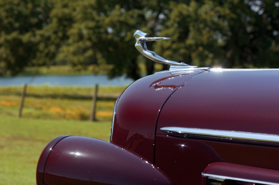  Cadillac Series 70 Fleetwood Touring Sedan 1936 года  (фото 5 из 22)